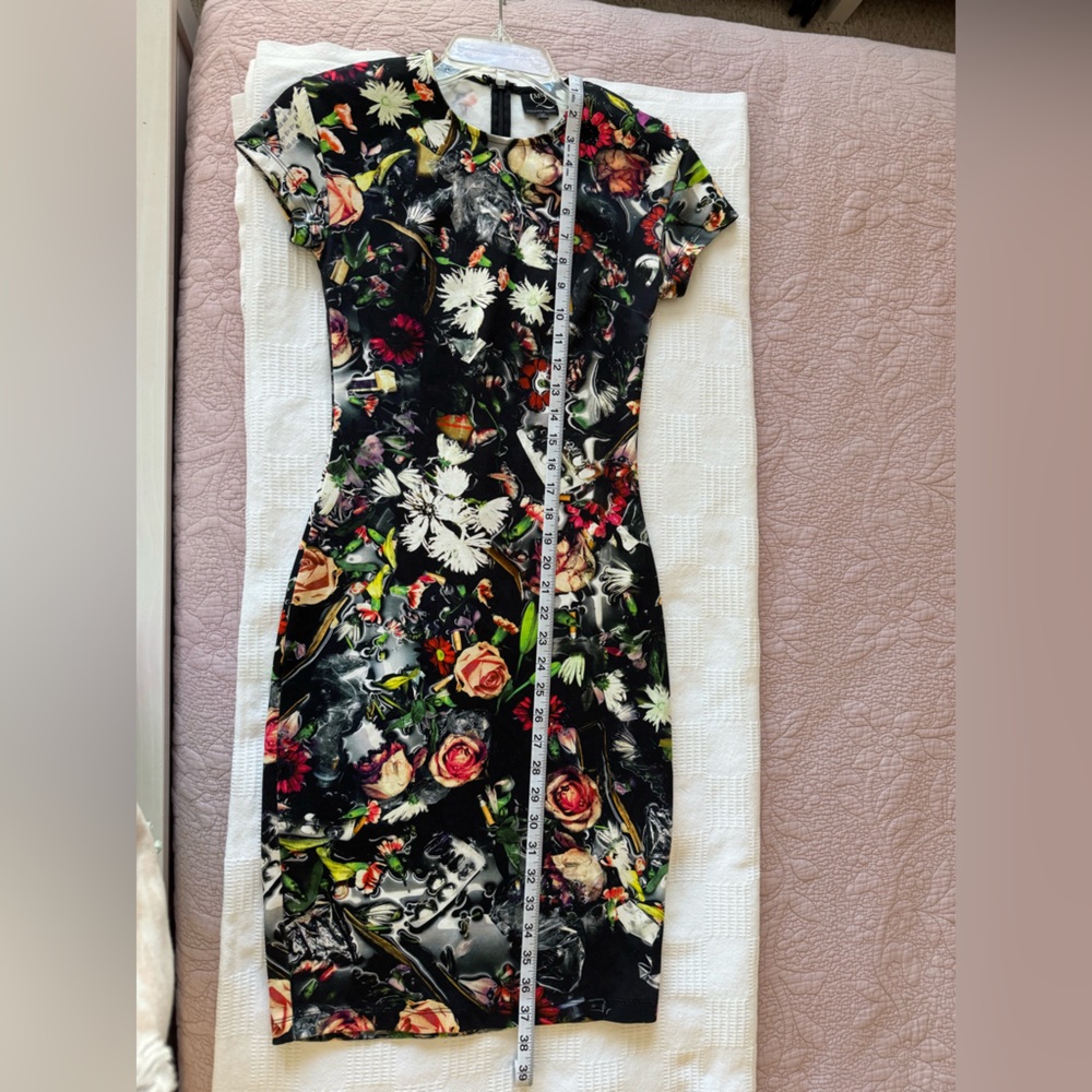 McQ Alexander McQueen multicolor festival floral bodycon dress, like new! - Picture 9 of 11